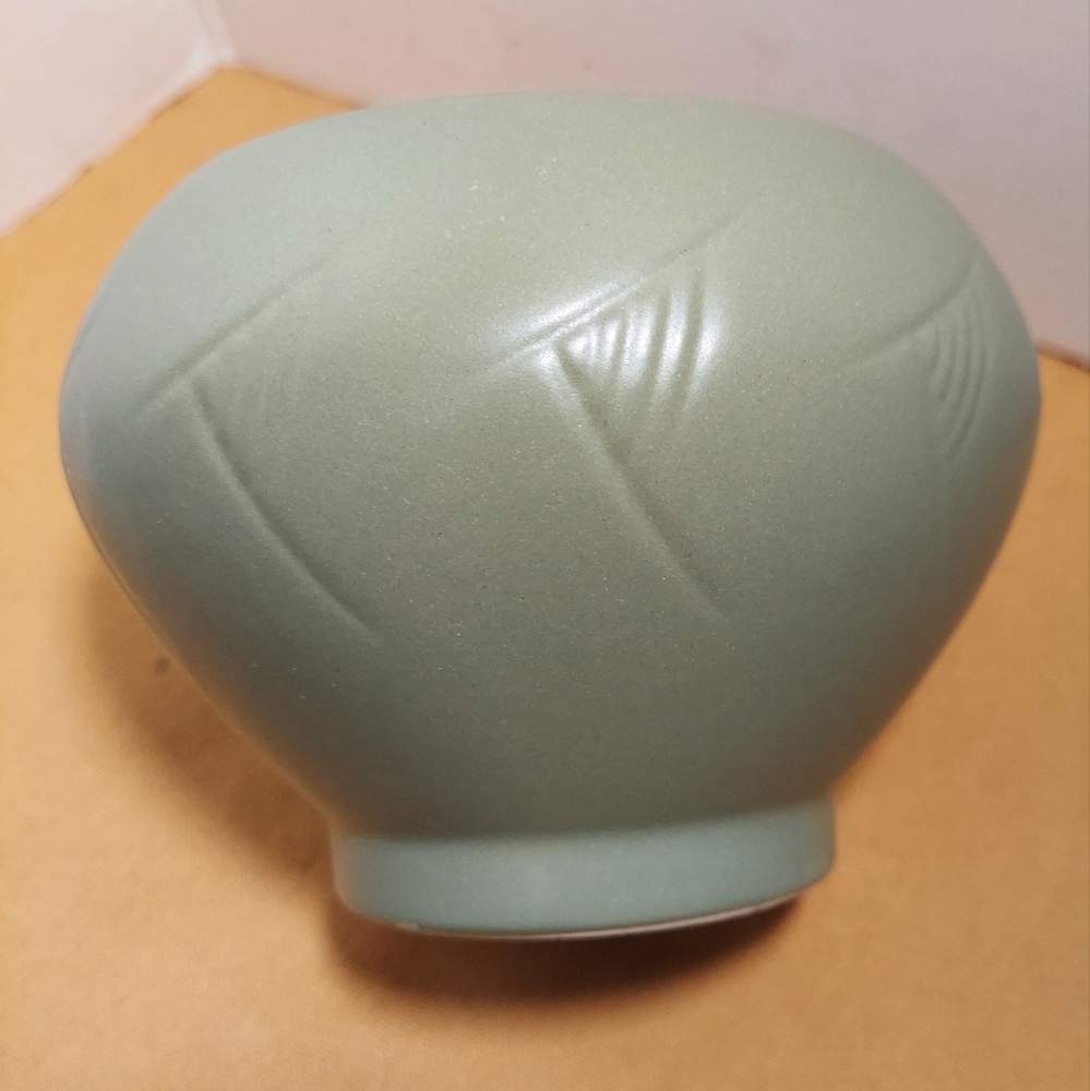 Vintage Mccoy angel fish Florentine pottery matte drab green planter 4"×5.5"